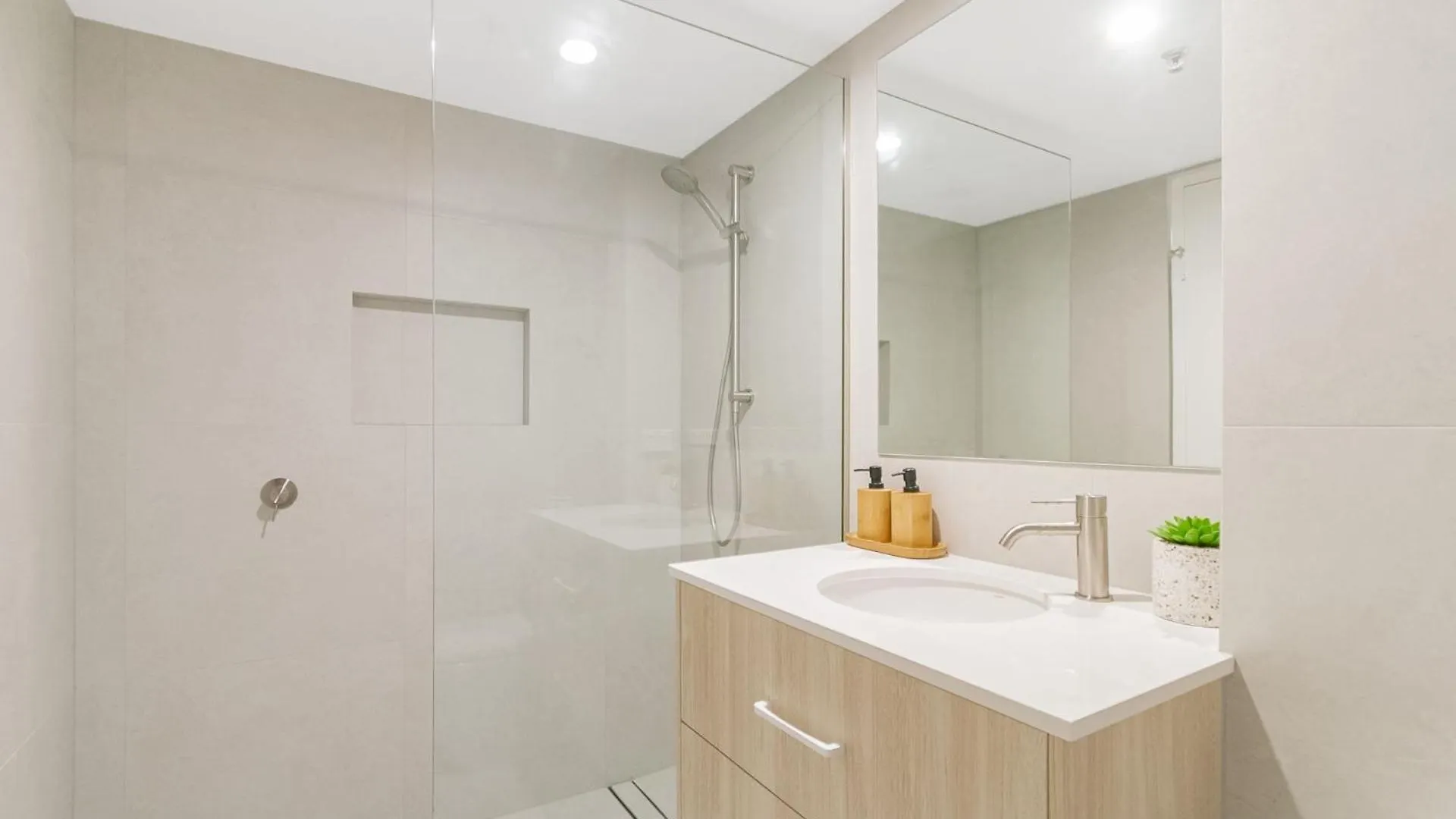Seascape 1104 Apartment Tweed Heads
