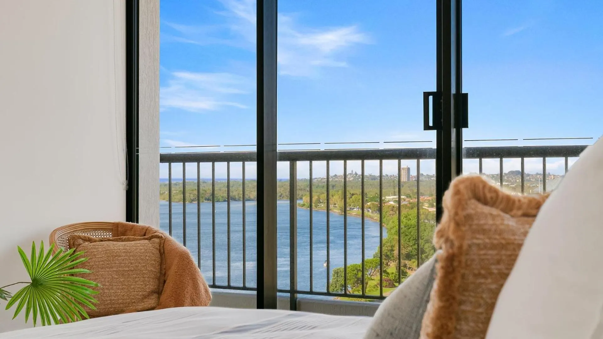 Seascape 1104 Apartment Tweed Heads